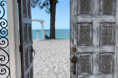 beach-door