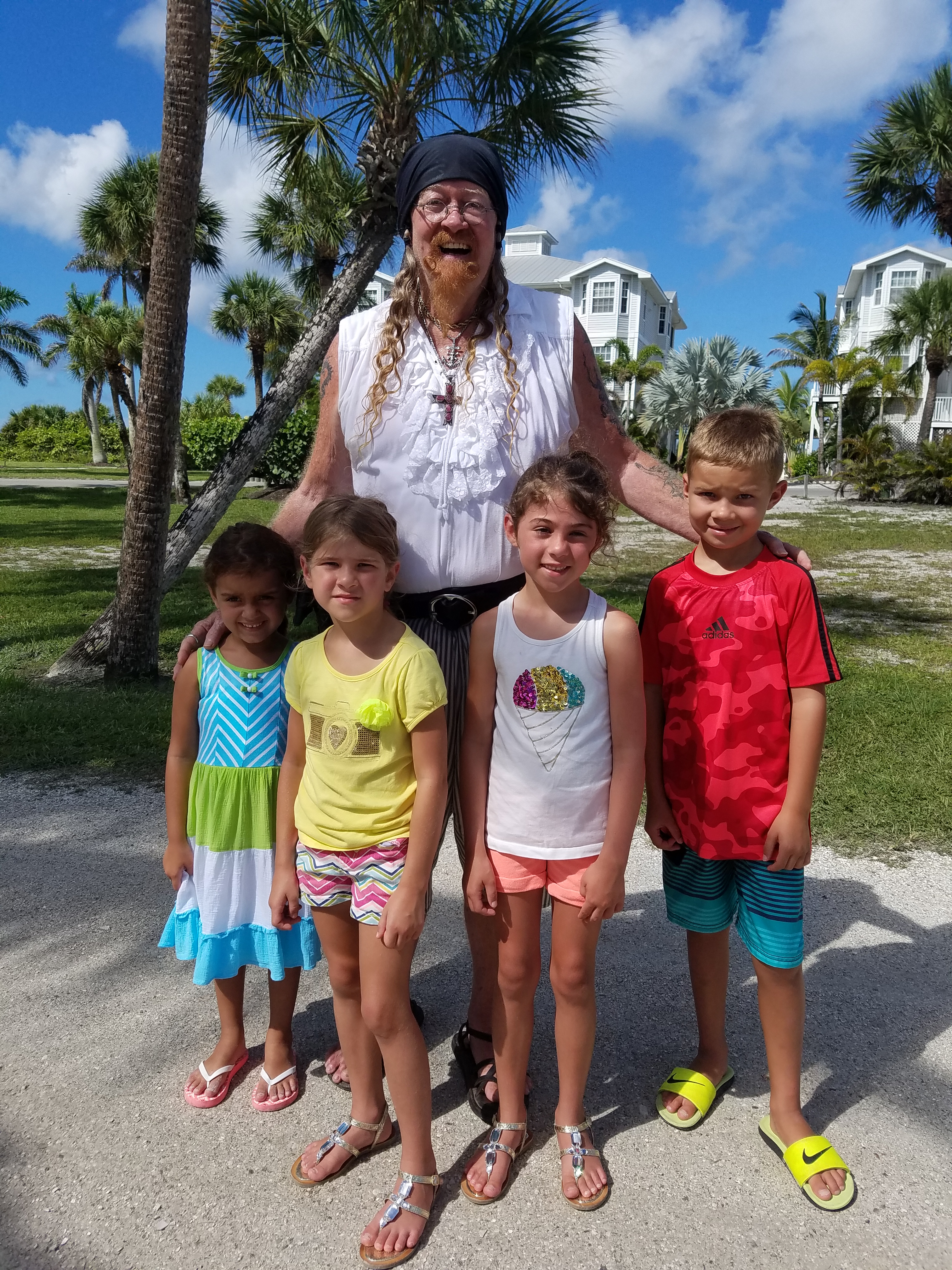 kids with pirate